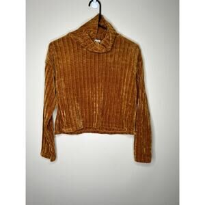Wo’s large heart & hips burnt orange velvet heavy knit cropped cowl neck sweater